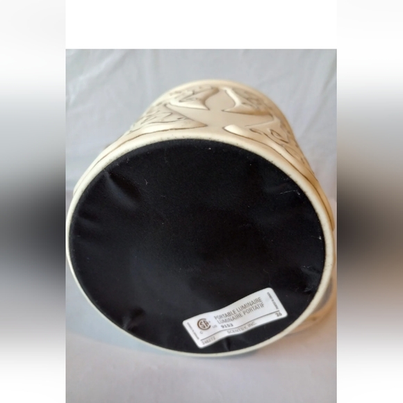 Scentsy Full Sized 'Heavenly' Warmer, Retired - Picture 9 of 10